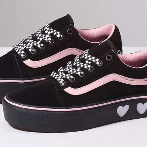 Vans x Lazy Oaf Old Skool Platform Black & Pink Sh